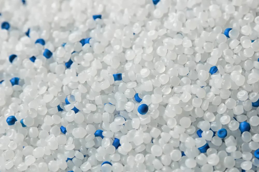 Polyethylene pellets for plastic bag production