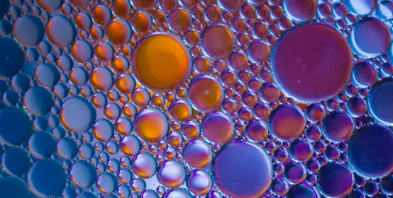 Water oil emulsion art using bubbles to make abstract images