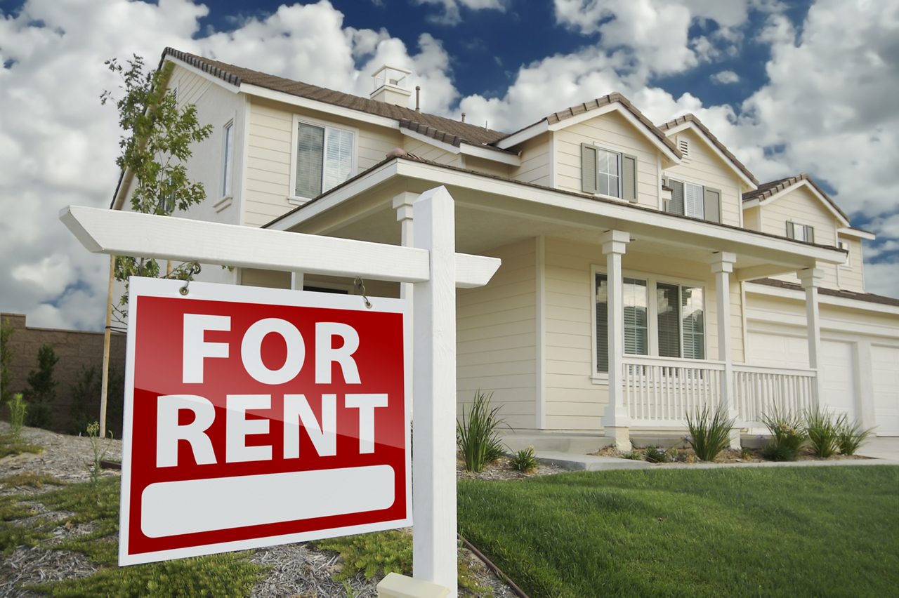 For rent sign outside of a house