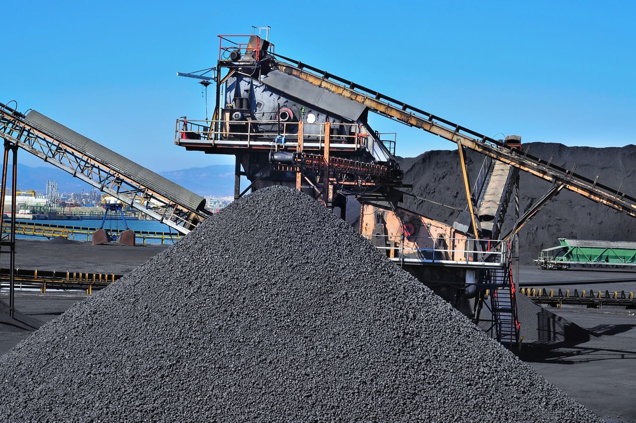 石炭産業の施設のクローズアップ
