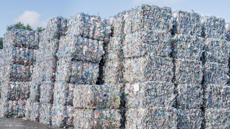 Centros de reciclaje de plásticos y su materia prima como recolección, preparación y transformación